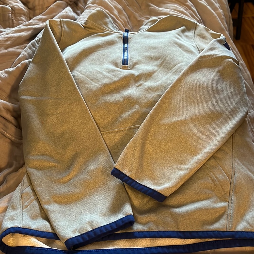 Boys size small under armour quarter zip